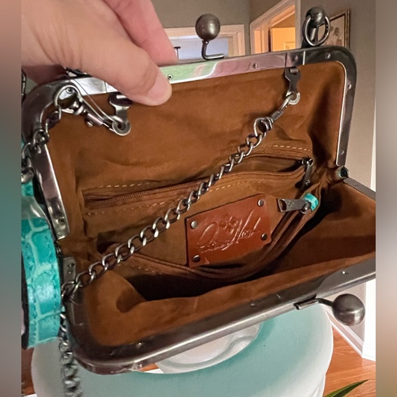 Patricia Nash 10th Anniversary Aqua Croc Embossed Bag - Picture 7 of 11